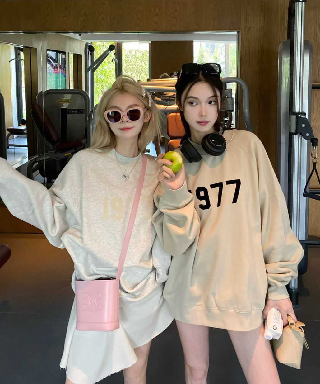 Essentials 1977 Pullover Crewneck
