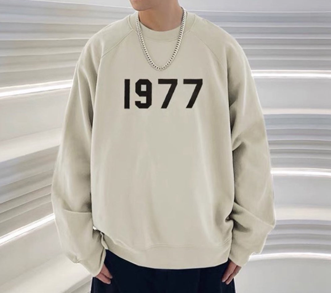Essentials 1977 Pullover Crewneck