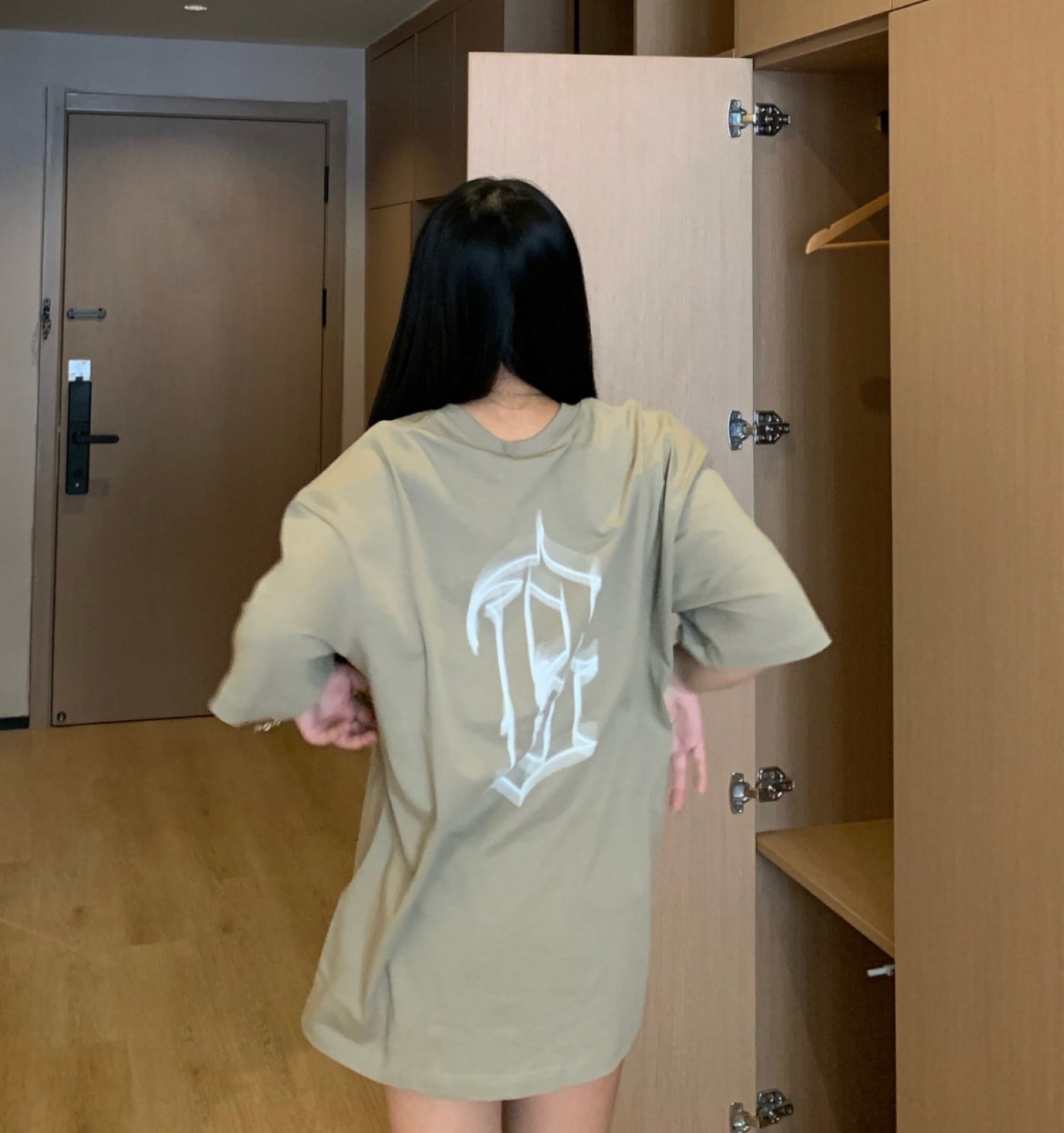 Boneless illusion Oversized Tee