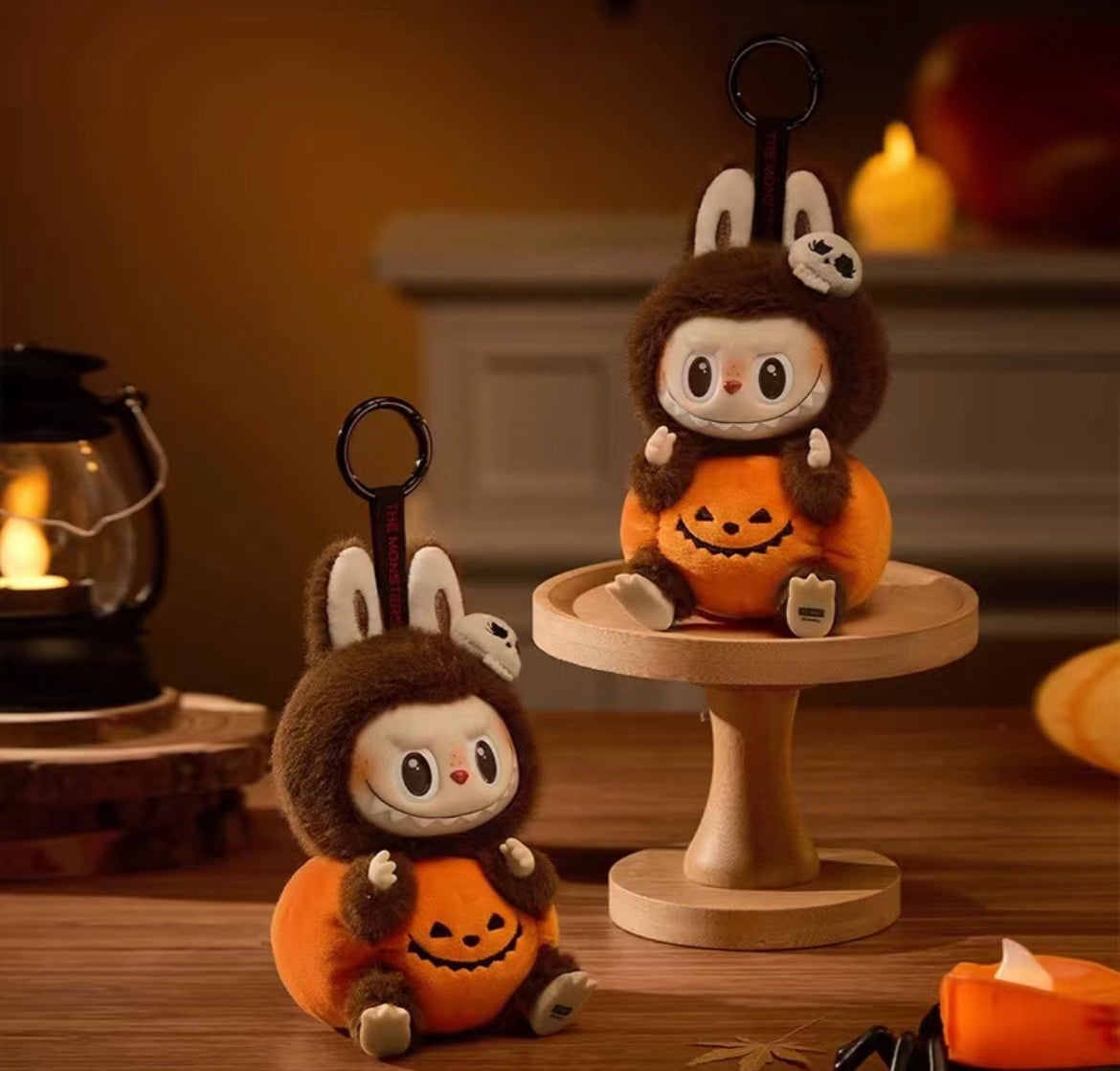 (Authentic & Ready Stock ) Pop Mart Labubu Halloween Sitting Pumpkin Vinyl plush Pendant 盲盒万圣节 南瓜盲盒