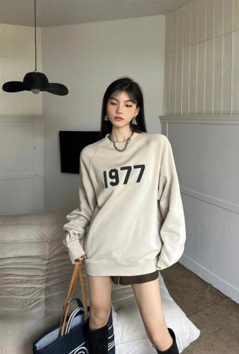 Essentials 1977 Pullover Crewneck