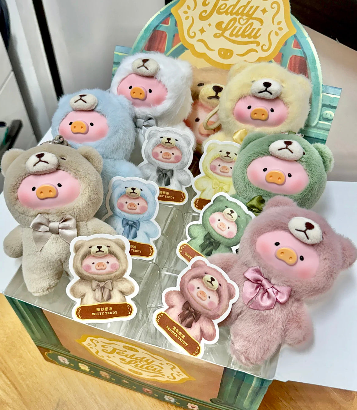 (Authentic & Ready Stock Teddy labubu Lulupig blind box Mystery Box lulu猪 盲盒