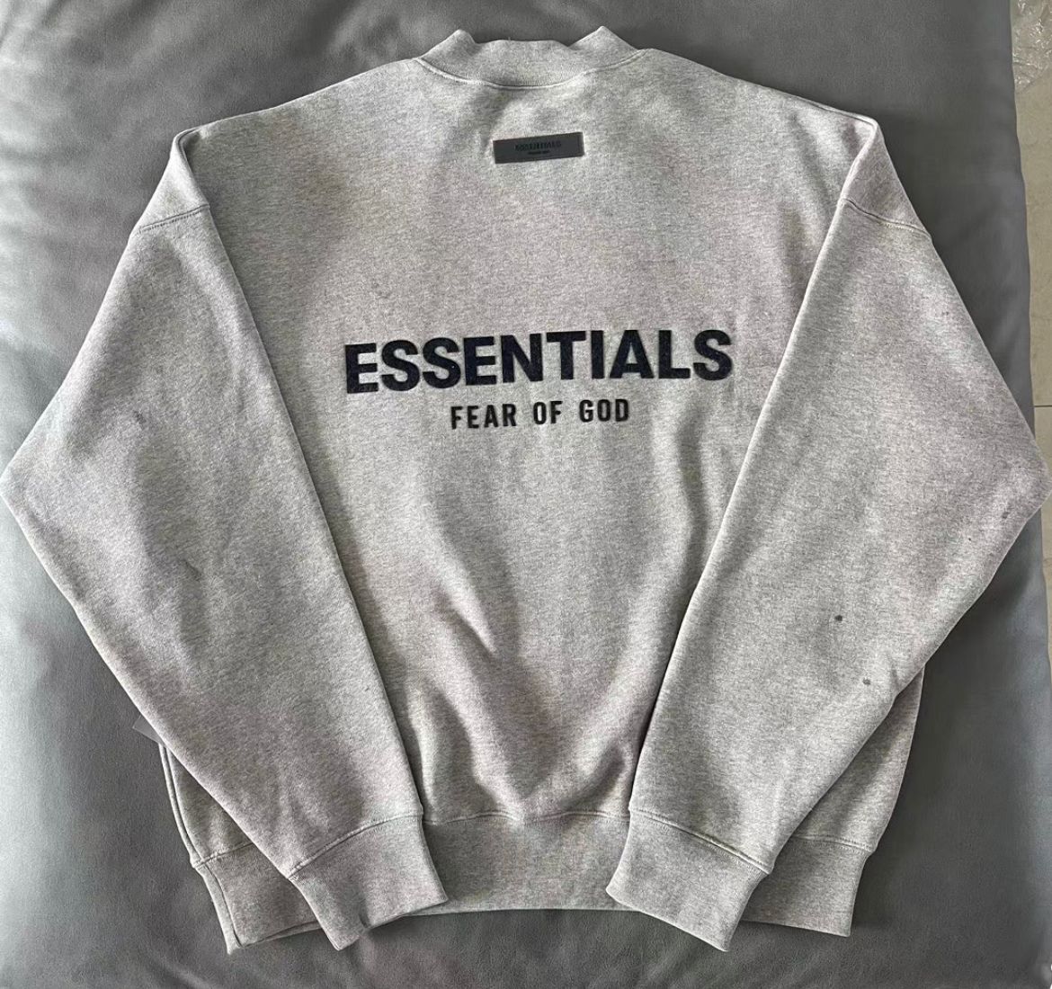 Essentials SS22 Pullover Crewneck // Sweater