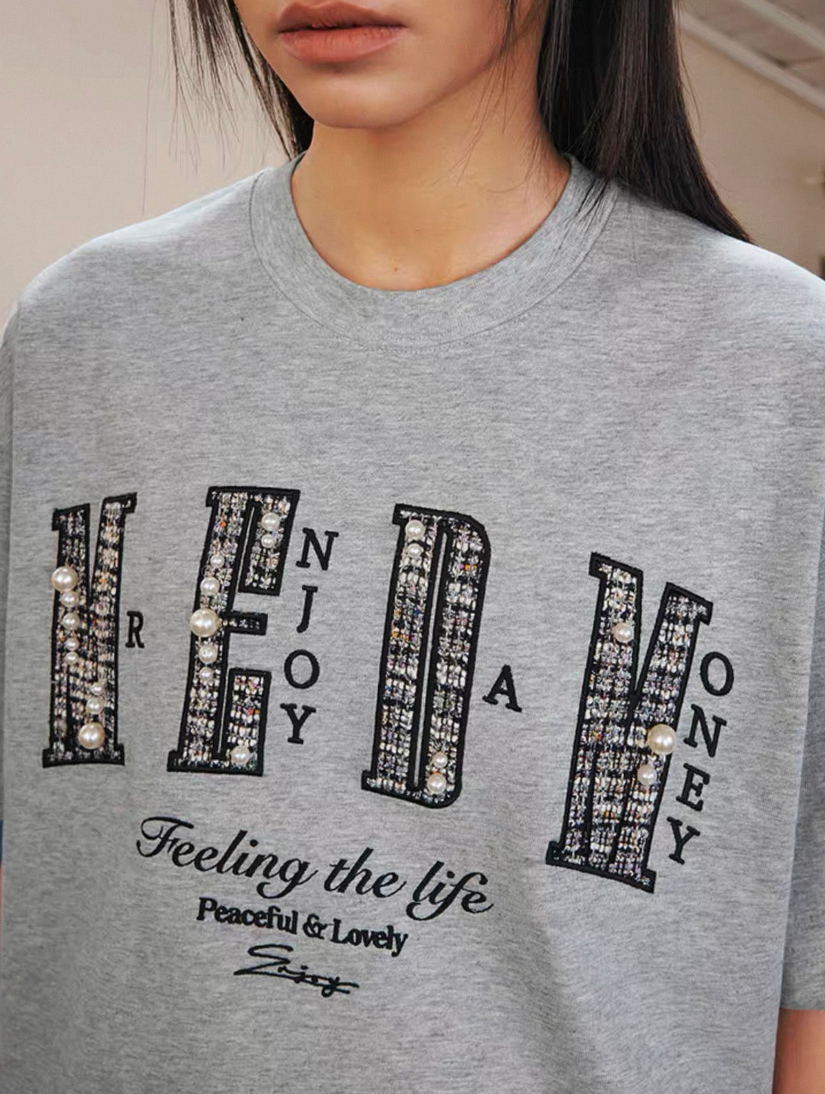 [READY STOCK] Medm SS25 Pearl Oversized Embroidery Logo T-Shirt | Medm Streetwear Tee | Unisex Couple Fashion Top  | 潮牌短袖 (Copy)