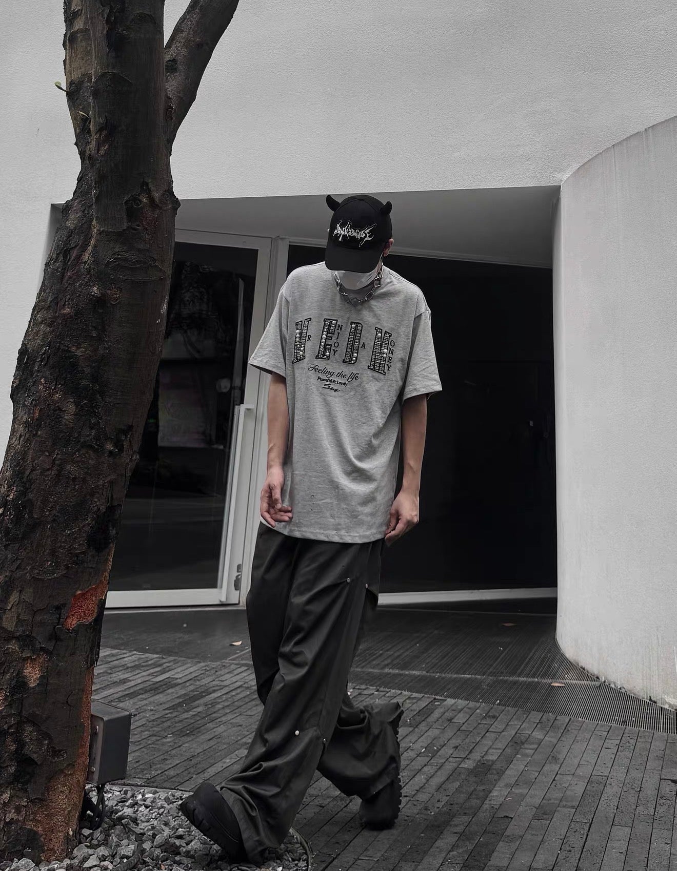 [READY STOCK] Medm SS25 Pearl Oversized Embroidery Logo T-Shirt | Medm Streetwear Tee | Unisex Couple Fashion Top  | 潮牌短袖 (Copy)