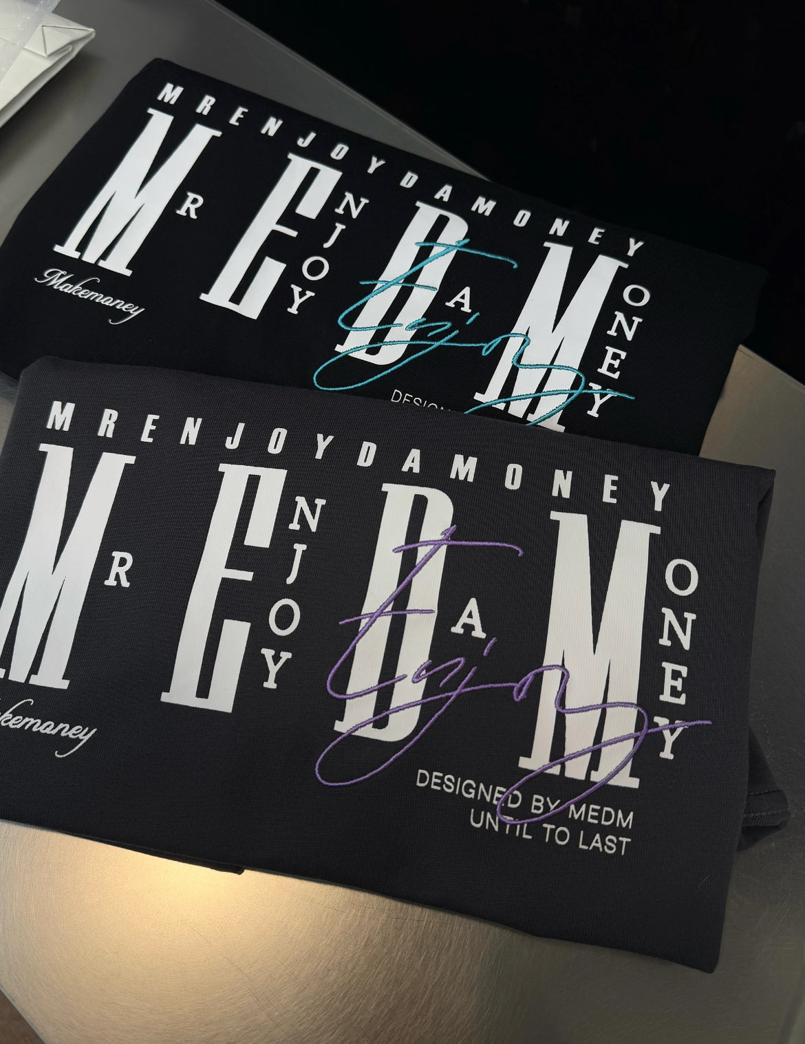 [READY STOCK] MEDM SS25 Oversized Embroidery Logo T-Shirt | Medm Streetwear Tee | Unisex Couple Fashion Top  | 潮牌短袖