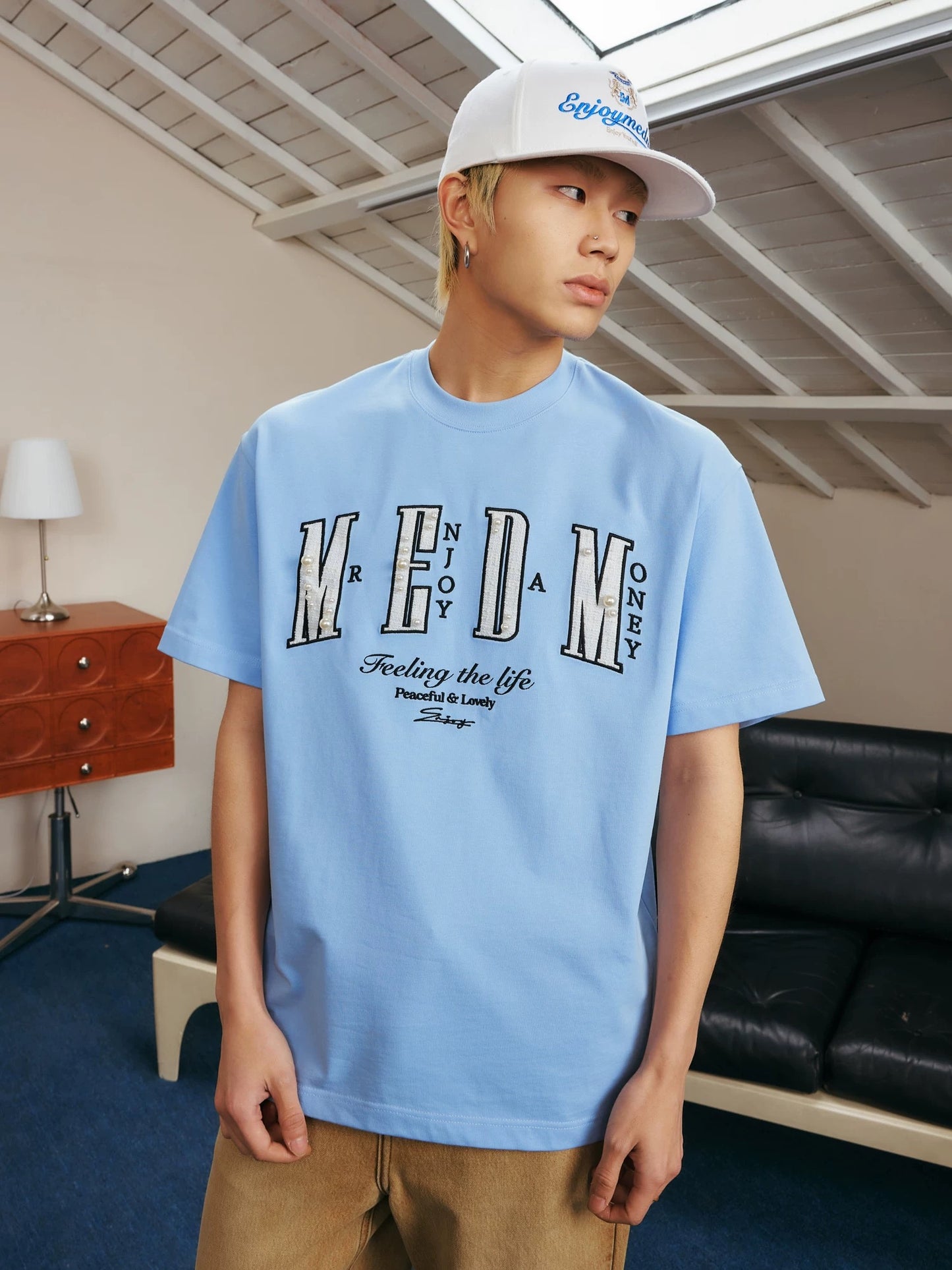 [READY STOCK] Medm SS25 Pearl Oversized Embroidery Logo T-Shirt | Medm Streetwear Tee | Unisex Couple Fashion Top  | 潮牌短袖 (Copy)